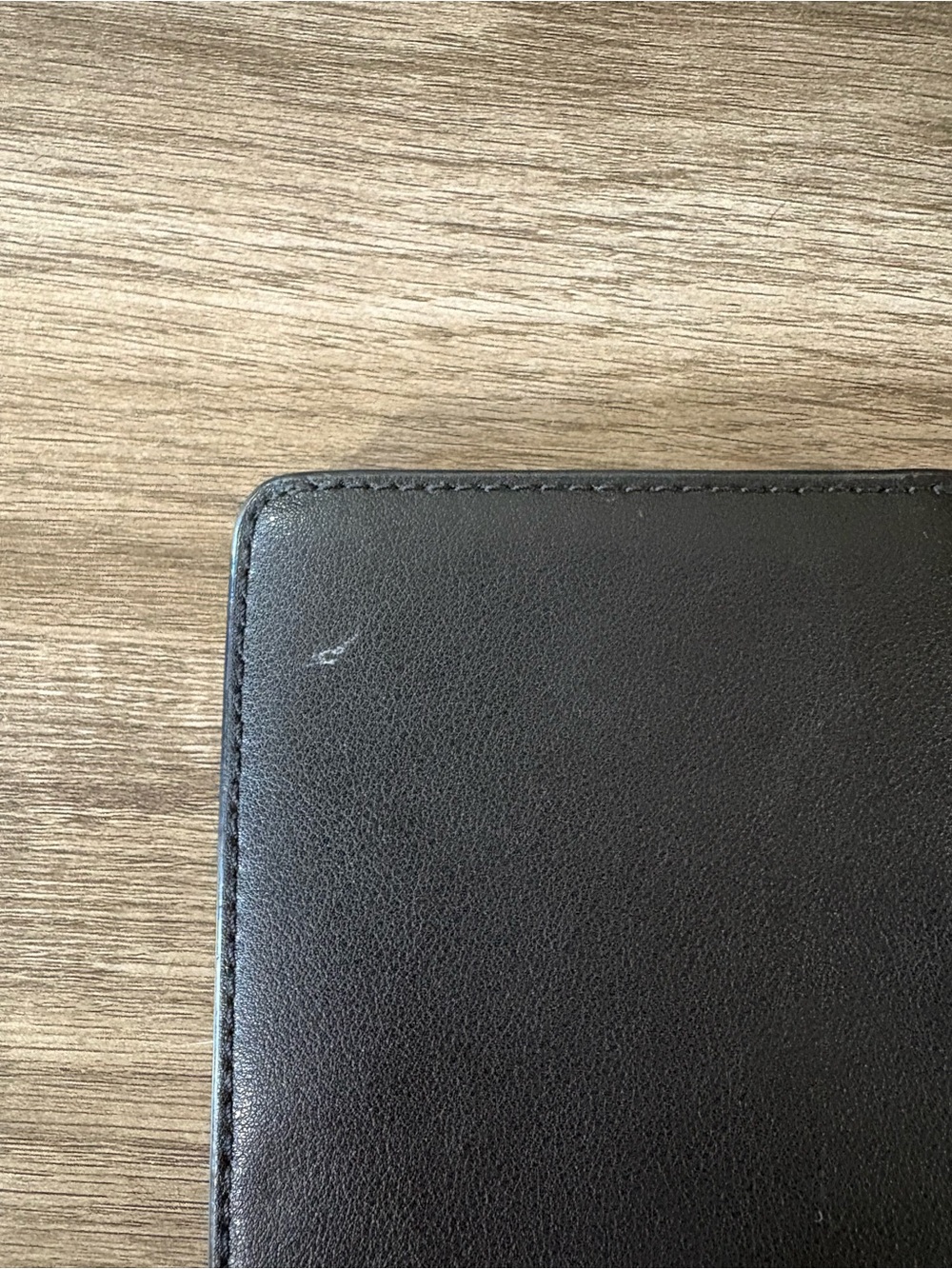 Michael Kors Black Leather Compact Wallet with Logo - Picture 2 of 5